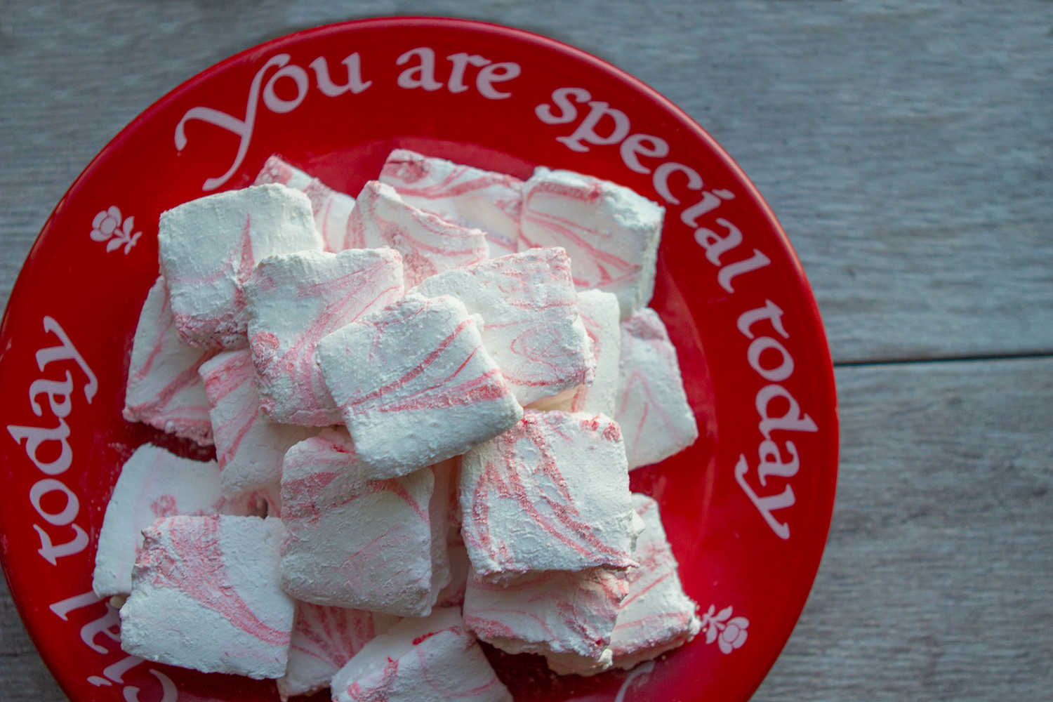 homemade-peppermint-marshmallows-3