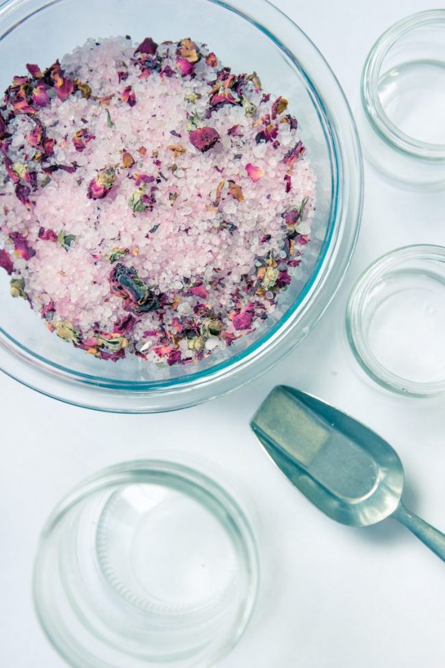 How to: Make Vanilla Rose Bath Salts